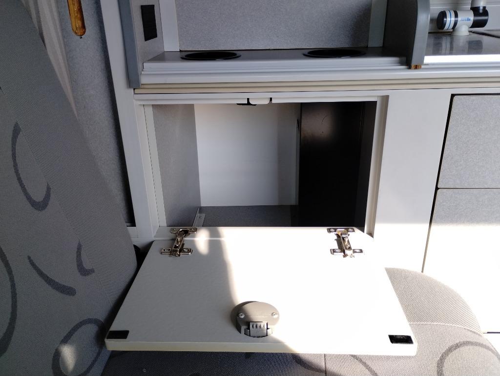 2000 Volkswagen Eurovan - $33,000