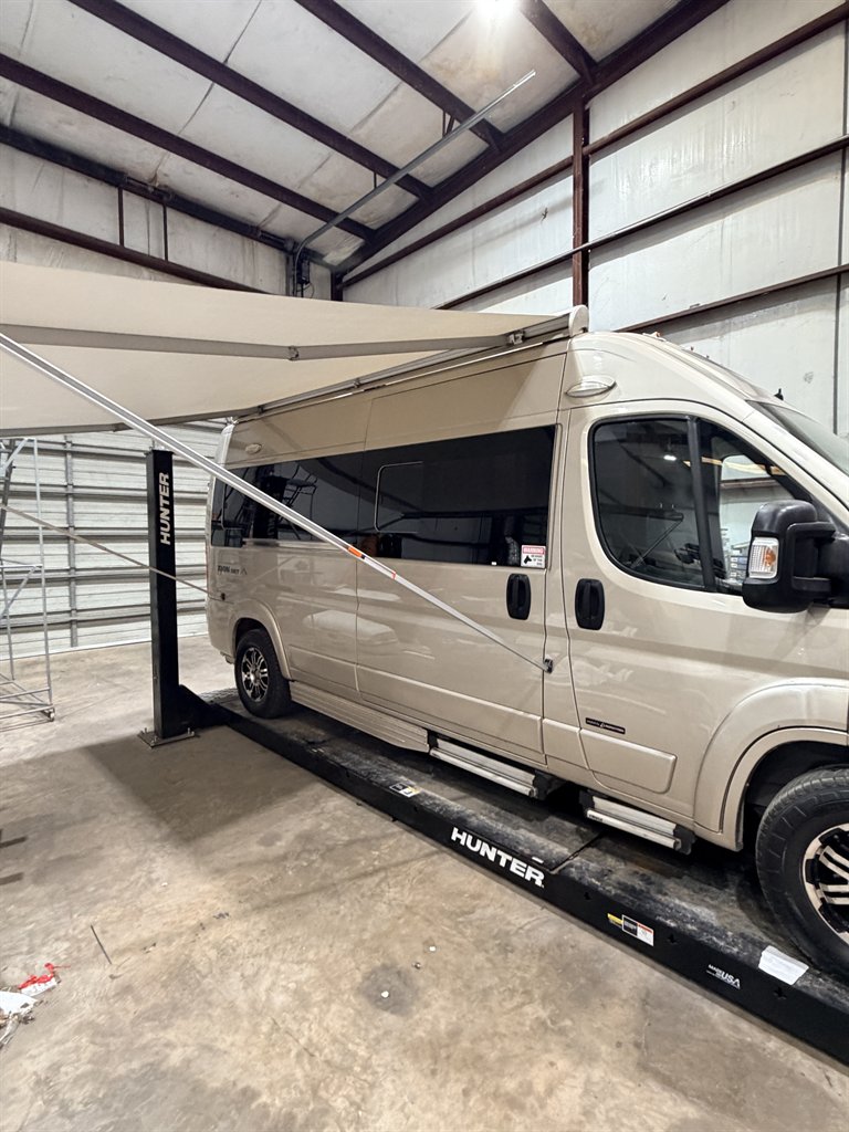 2018 Roadtrek Zion SRT - $61,999