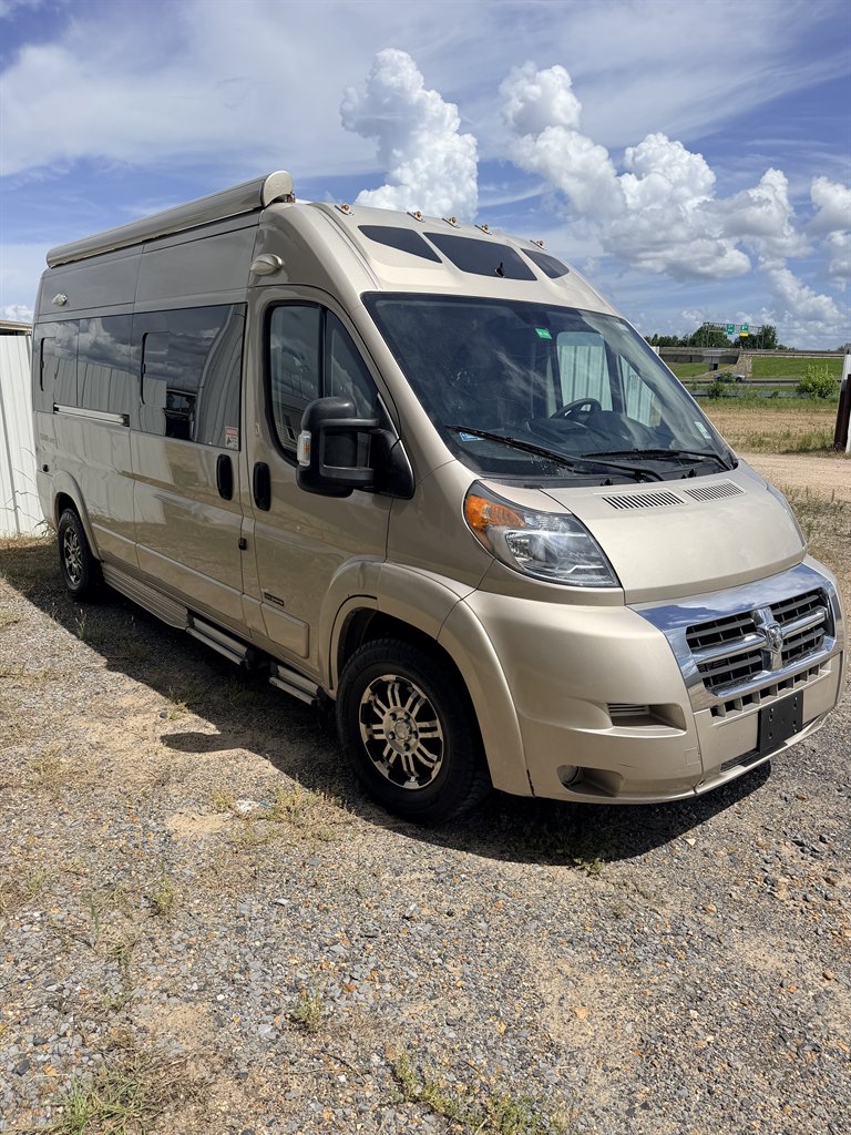 2018 Roadtrek Zion SRT - $61,999