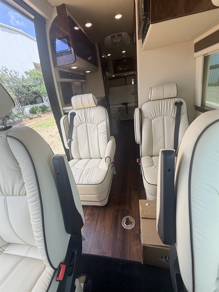 2020 Midwest Automotive D 170 Passage MD4 - $99,990