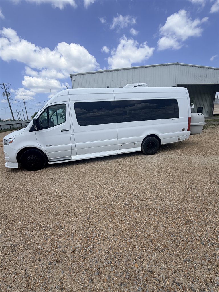 2020 Midwest Automotive D 170 Passage MD4 - $99,990