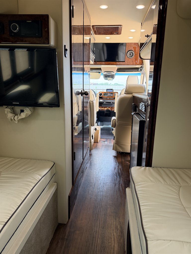 2020 Midwest Automotive D 170 Passage MD4 - $99,990