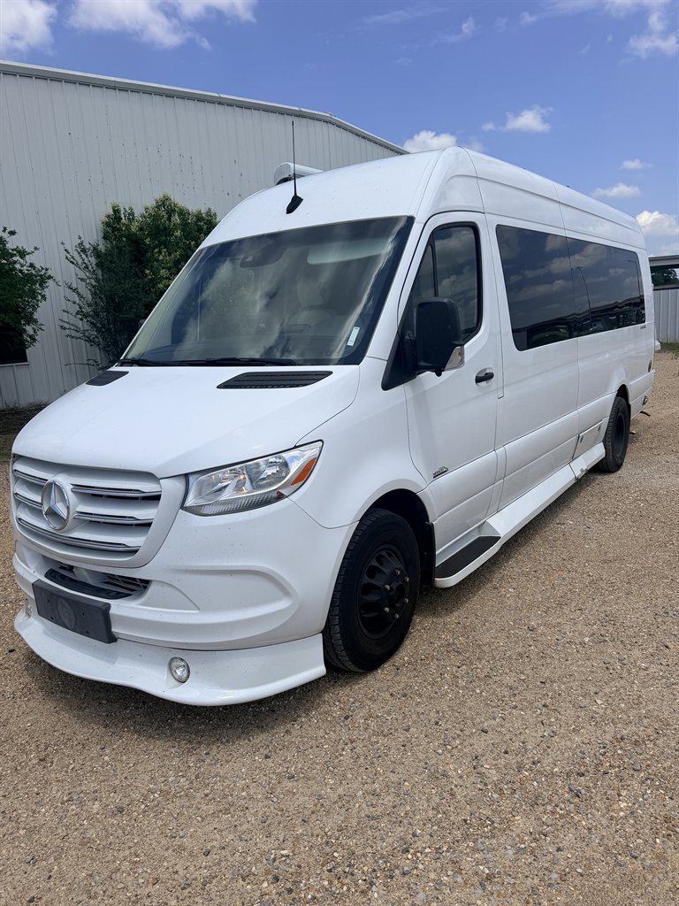 2020 Midwest Automotive D 170 Passage MD4 - $99,990