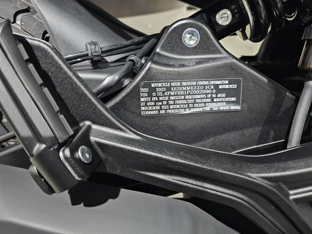 2023 Moto Morini Seiemmezzo - $4,750