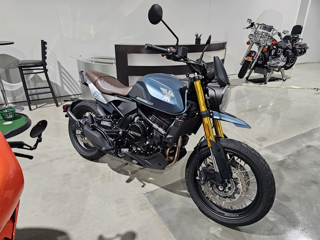 2023 Moto Morini Seiemmezzo - $4,750