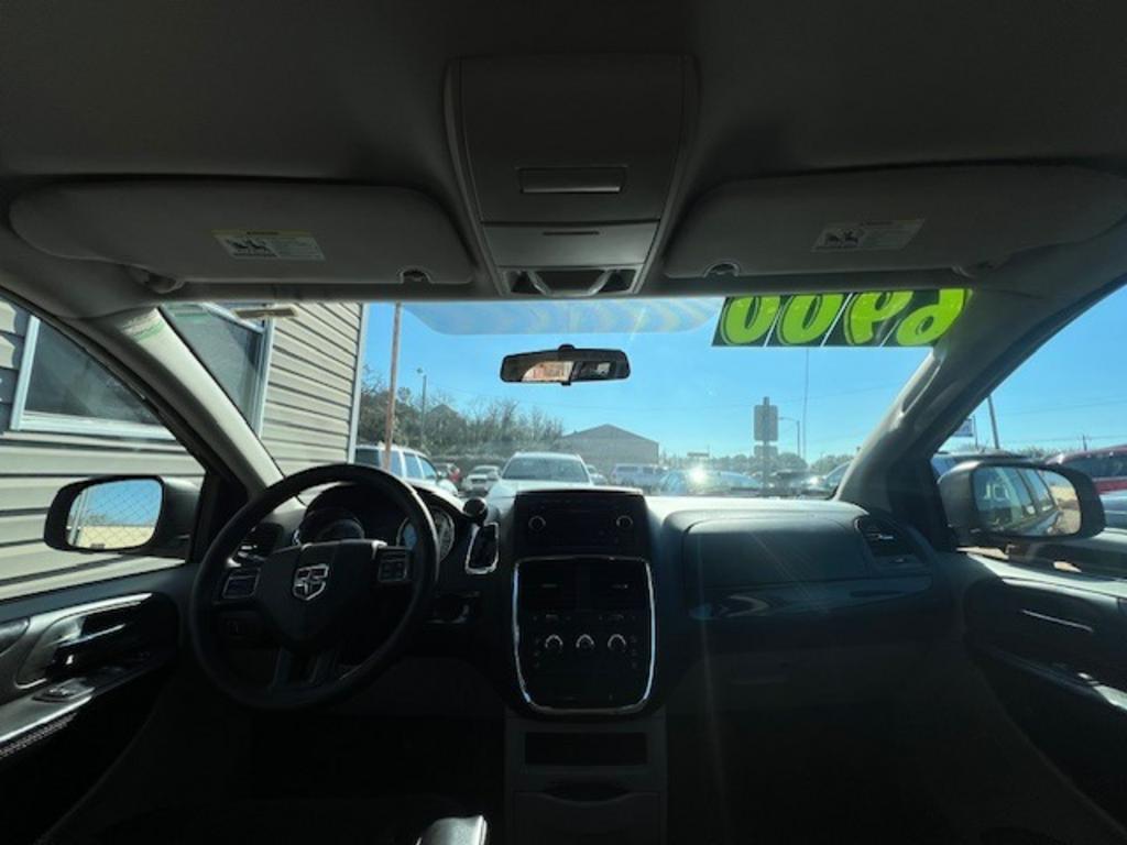 2016 Dodge Grand Caravan SE photo