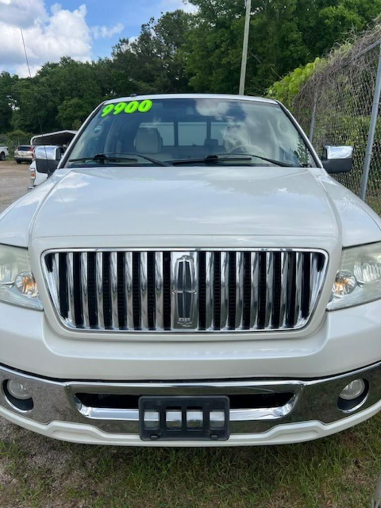 2006 Lincoln Mark LT photo