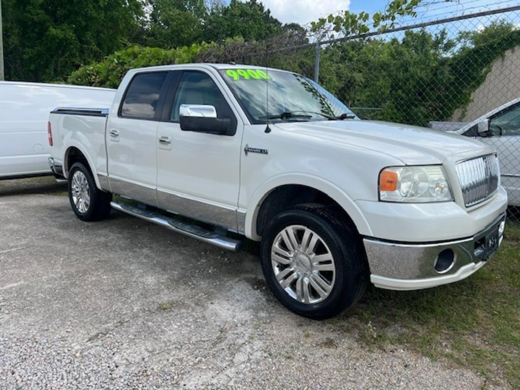 2006 Lincoln Mark LT photo