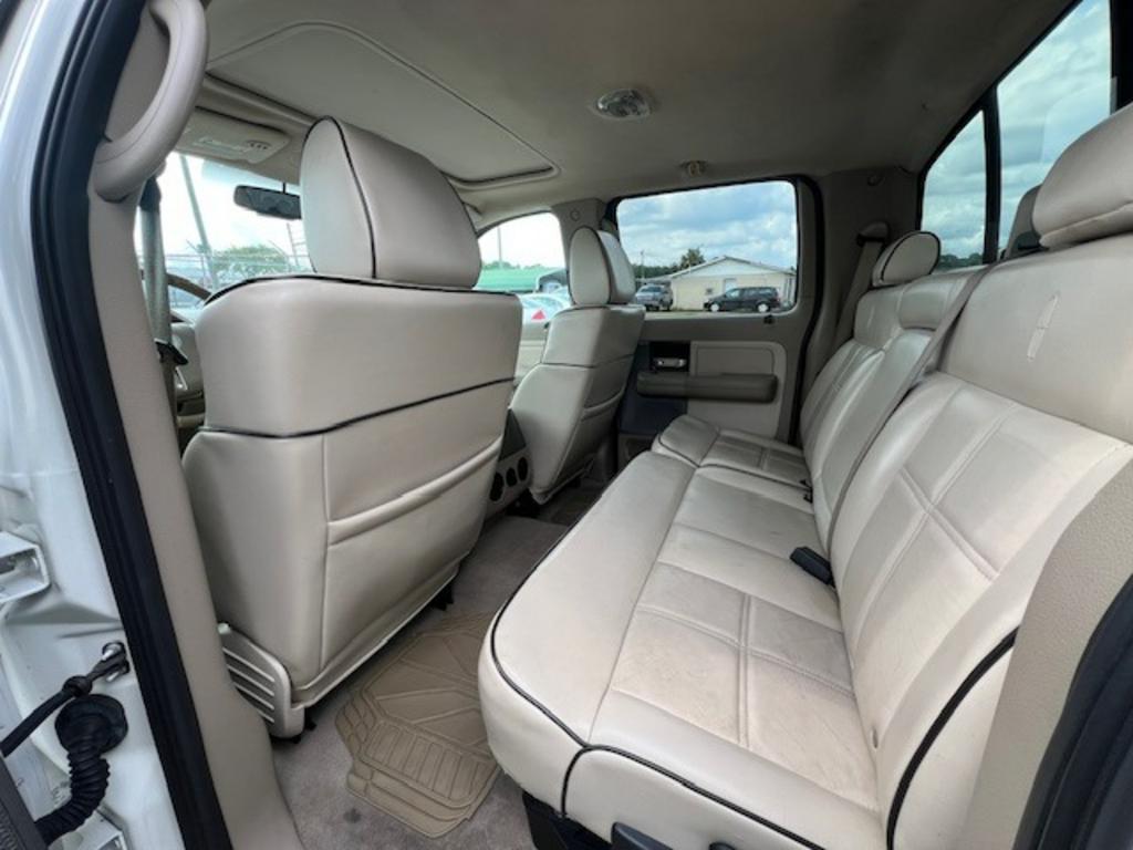 2006 Lincoln Mark LT photo