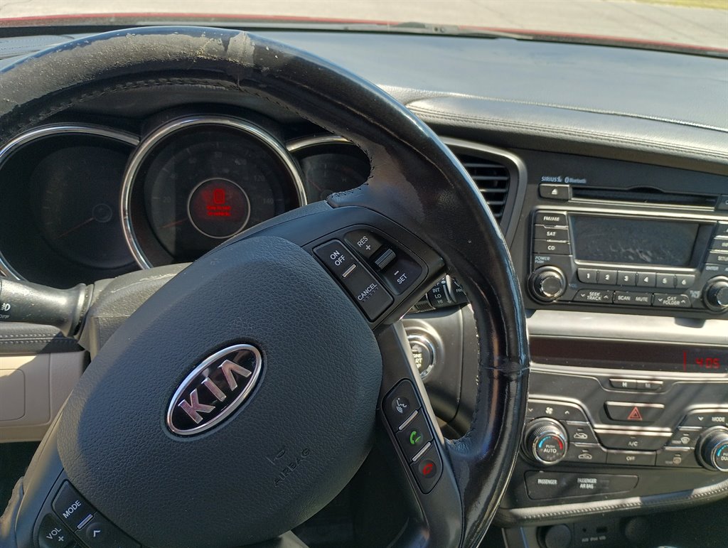 2011 Kia Optima EX photo