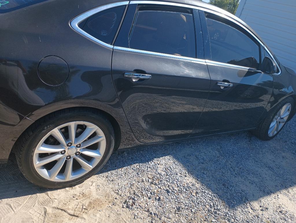 2012 Buick Verano Convenience Group photo