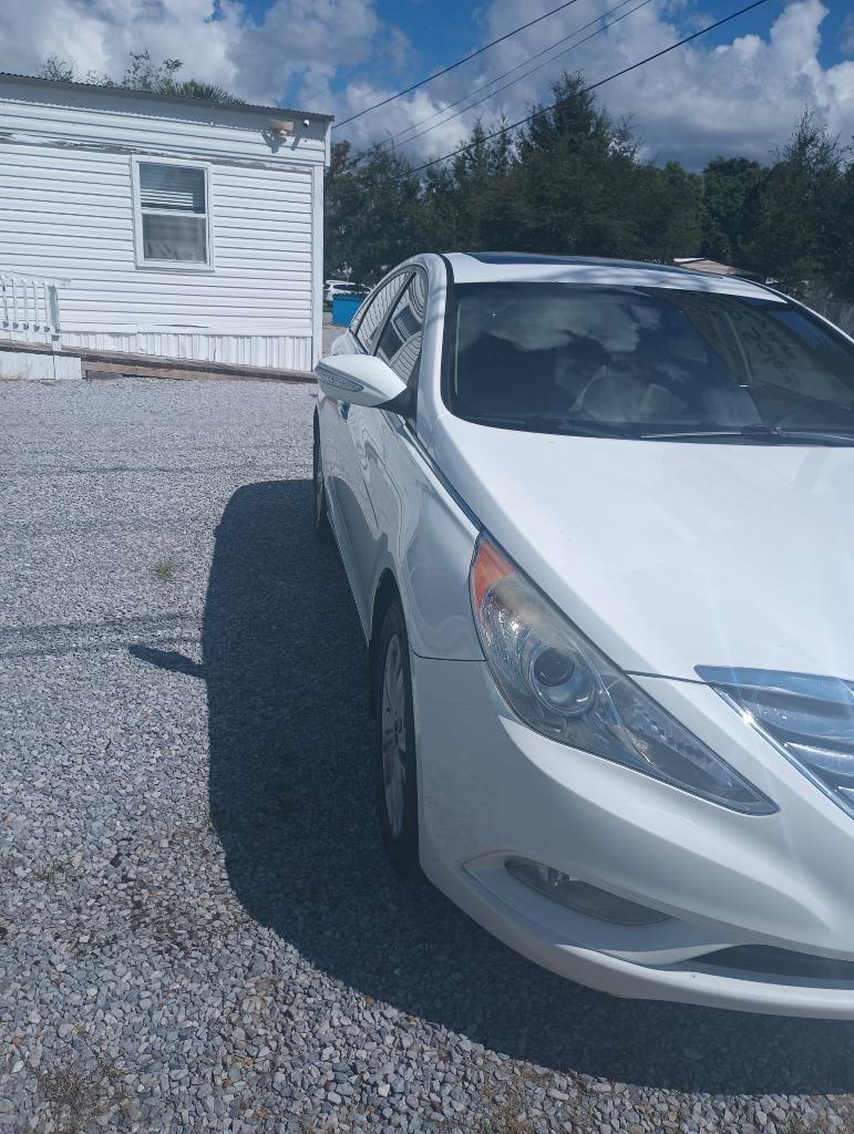 2013 Hyundai Sonata - $10,995