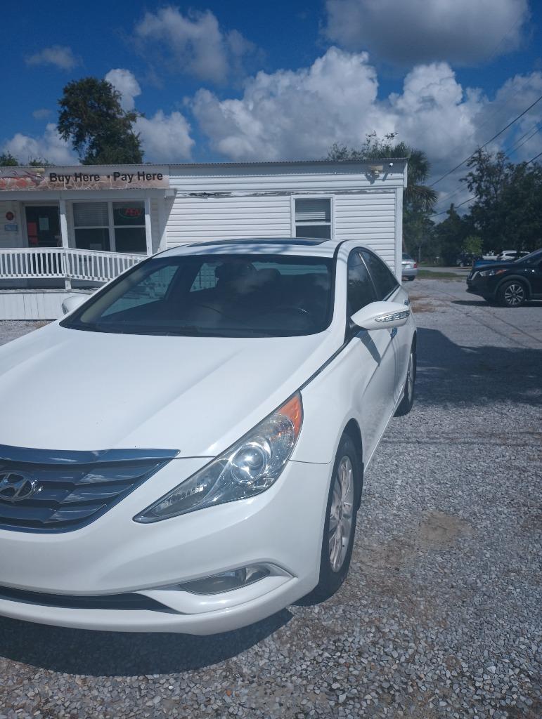 2013 Hyundai Sonata - $10,995