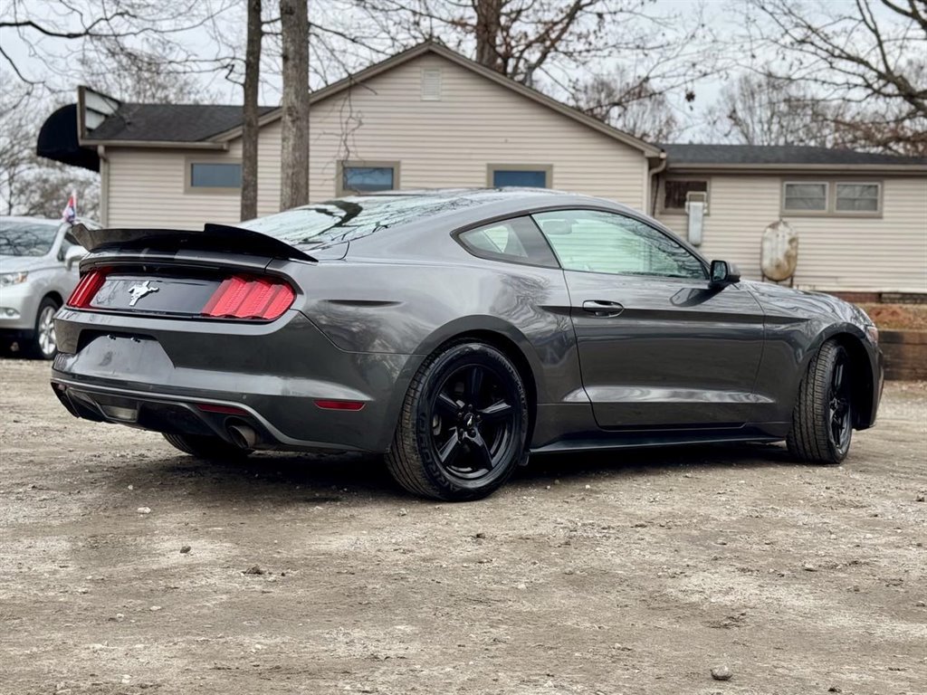 2017 Ford Mustang photo