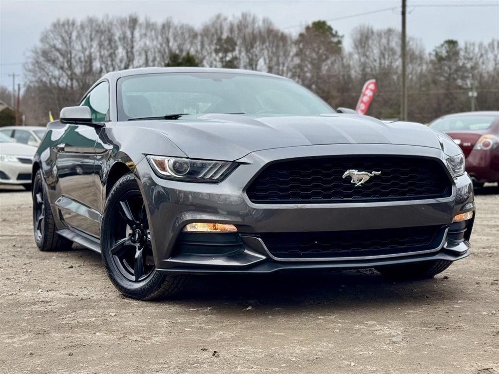 2017 Ford Mustang photo