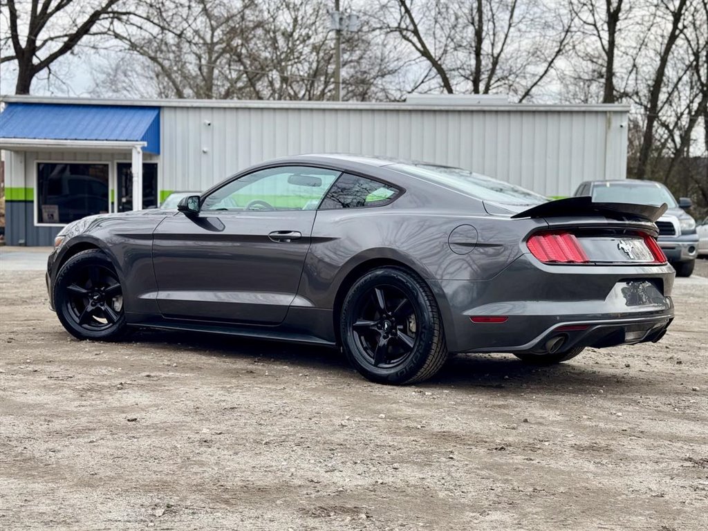 2017 Ford Mustang photo
