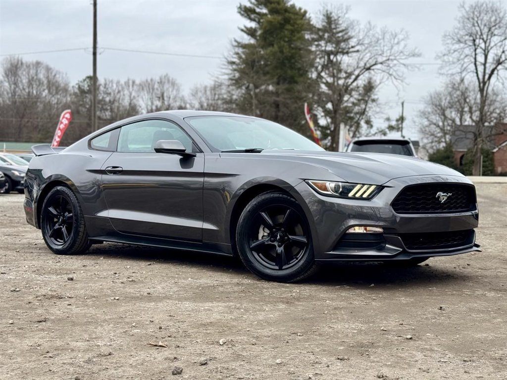 2017 Ford Mustang photo