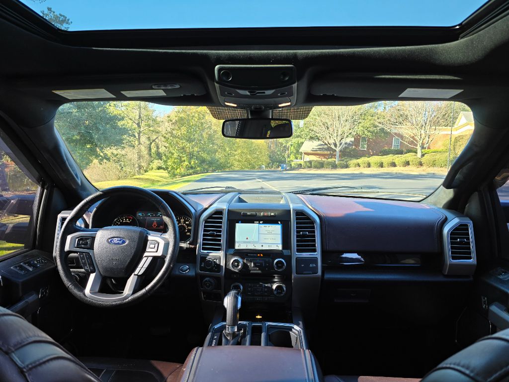 2016 Ford F150 Platinum photo
