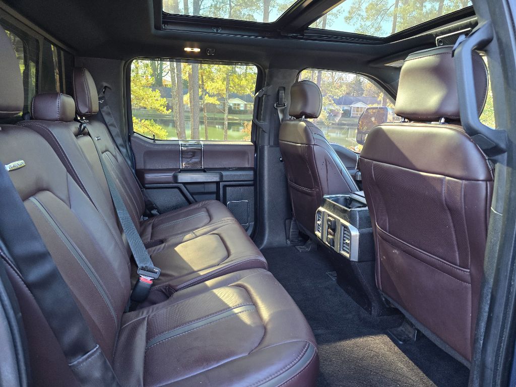 2016 Ford F150 Platinum photo
