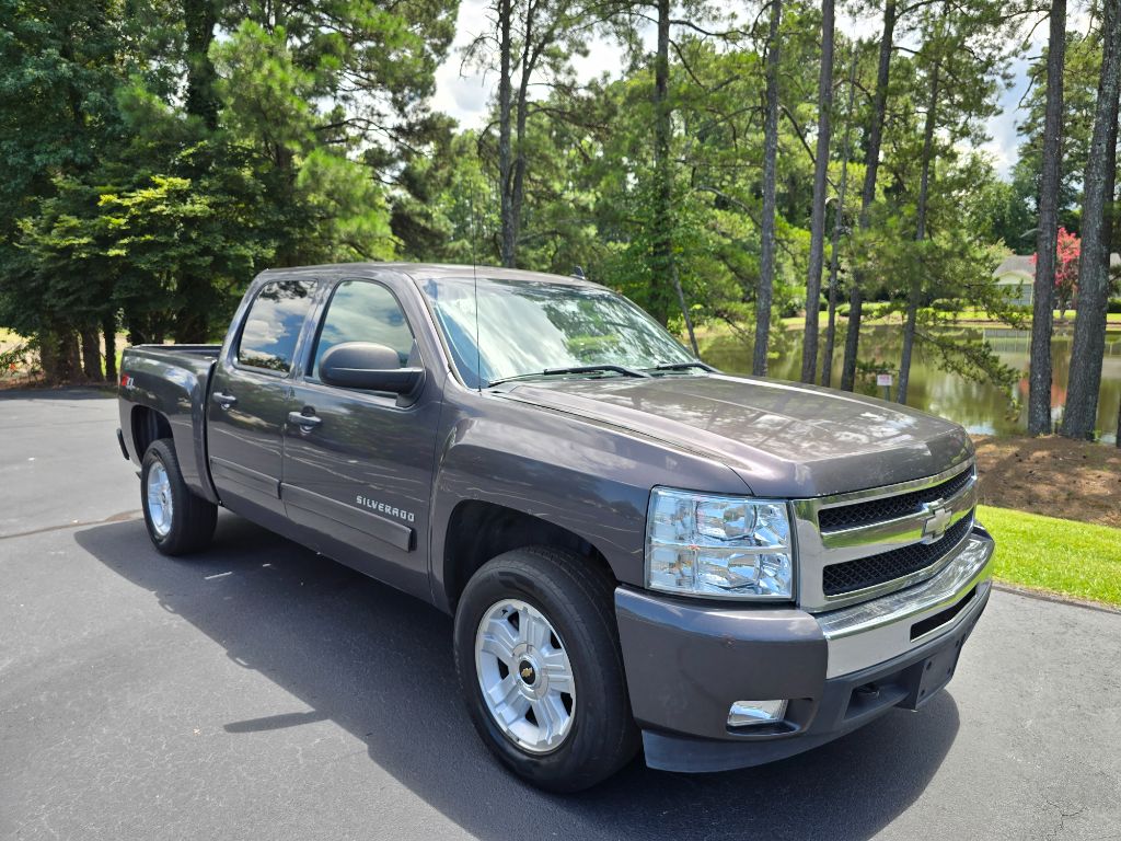 2011 Chevrolet Silverado 1500 - $11,900