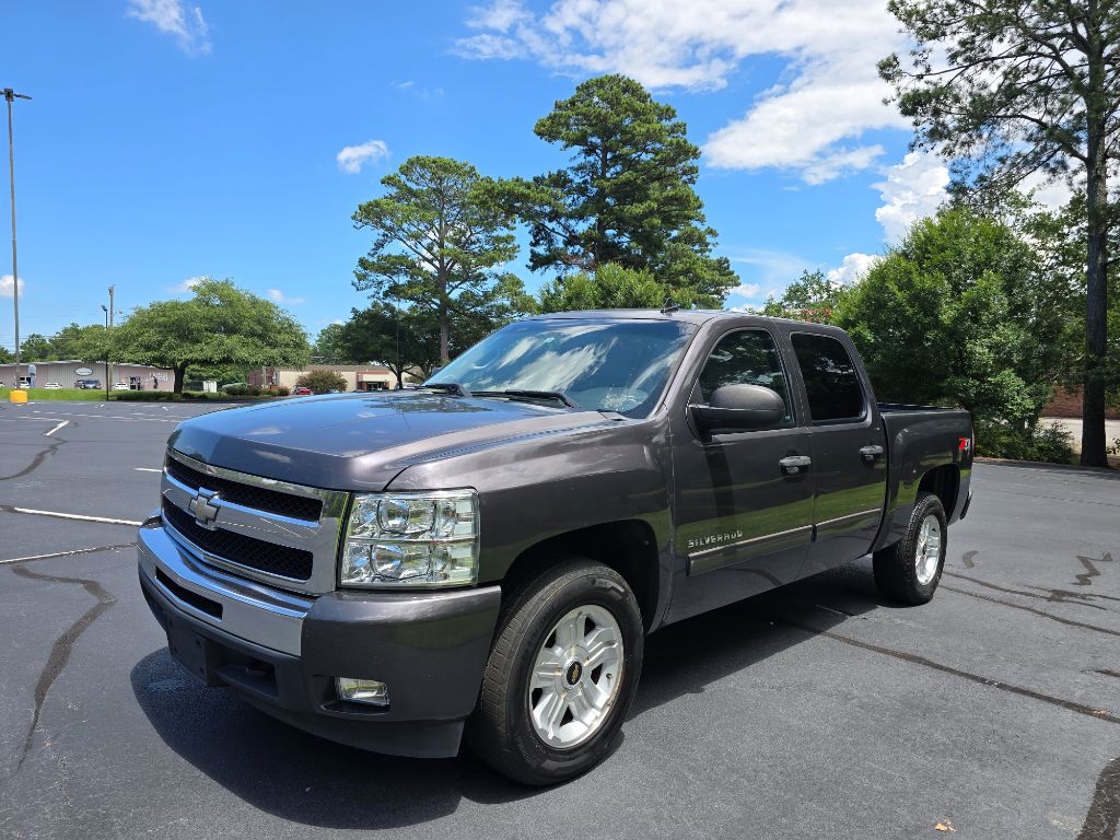 2011 Chevrolet Silverado 1500 - $11,900