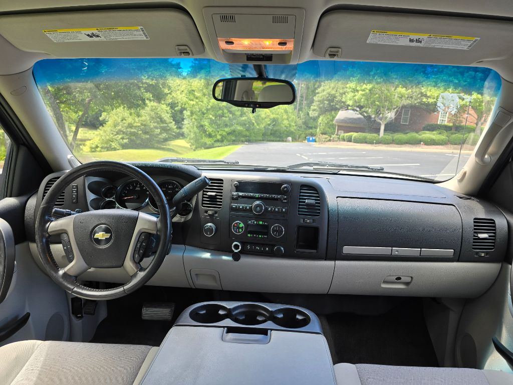 2011 Chevrolet Silverado 1500 - $11,900
