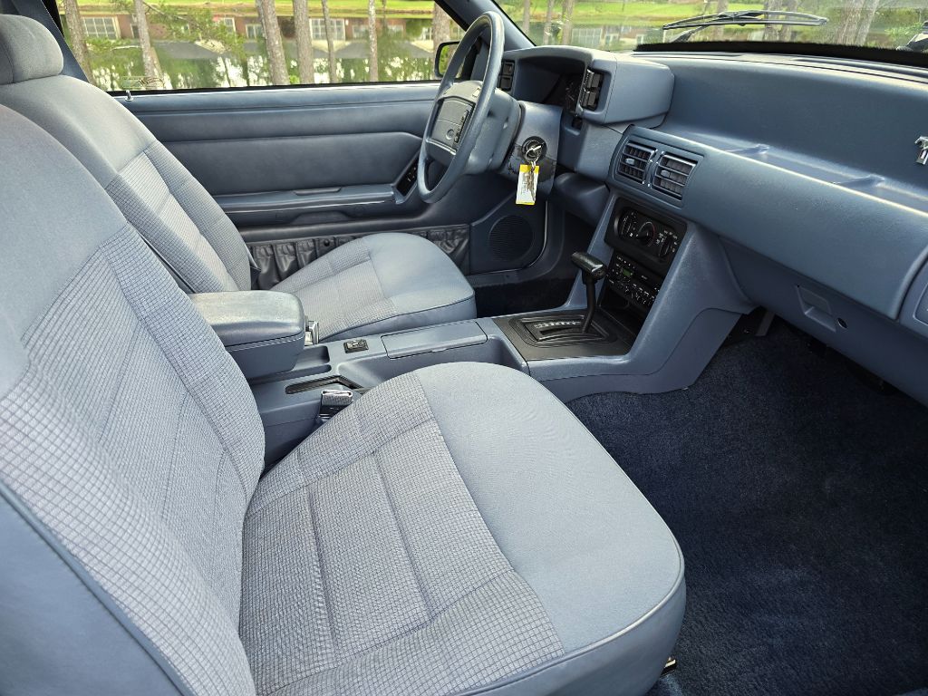 1992 Ford Mustang LX photo
