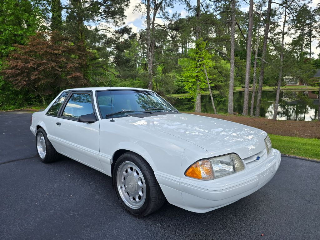1992 Ford Mustang LX photo