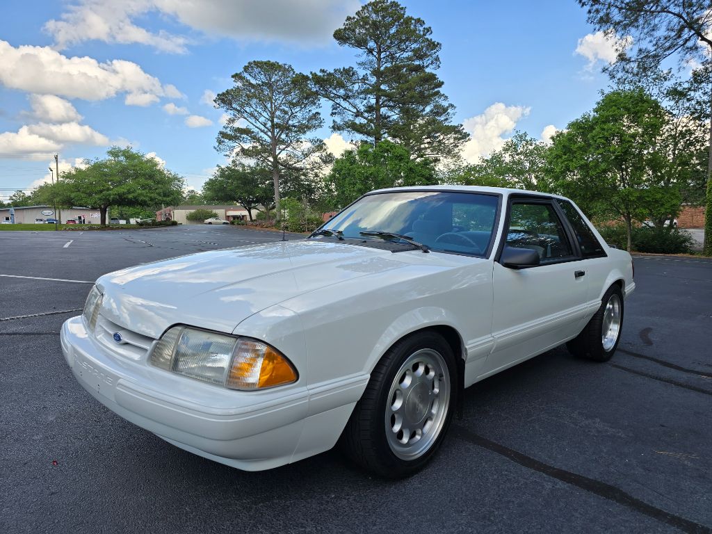 1992 Ford Mustang LX photo