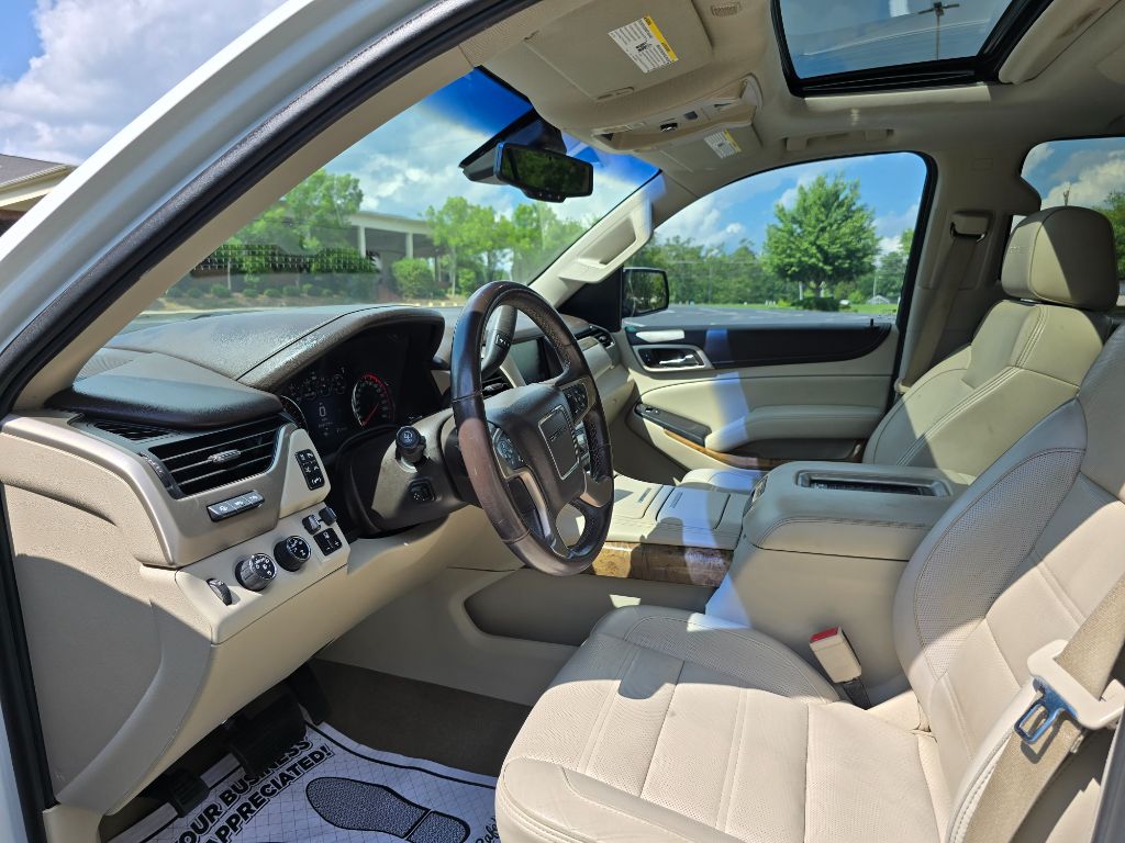 2016 GMC Yukon XL 1500 Denali photo