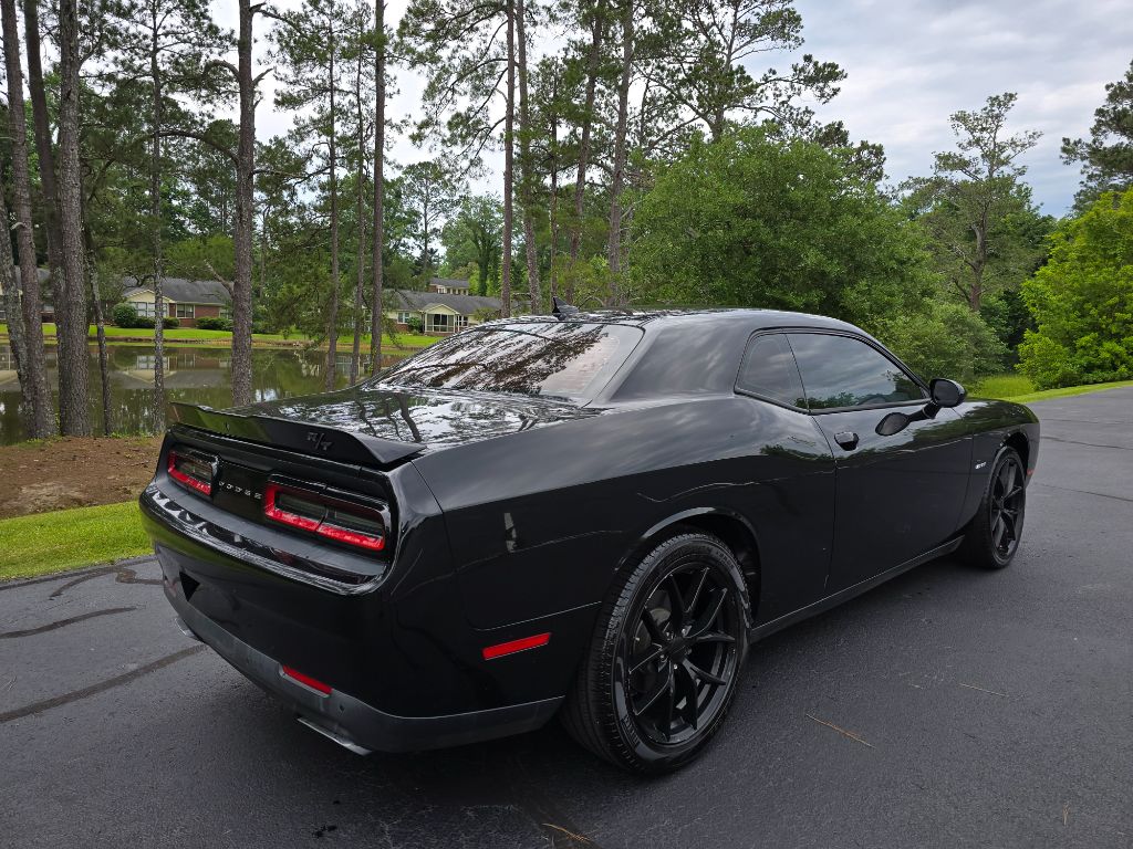 2015 Dodge Challenger R/T Plus photo