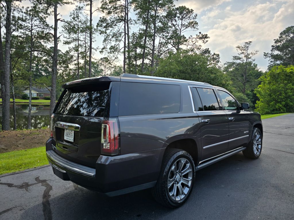 2017 GMC Yukon XL 1500 Denali photo