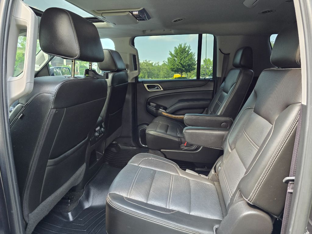 2017 GMC Yukon XL 1500 Denali photo