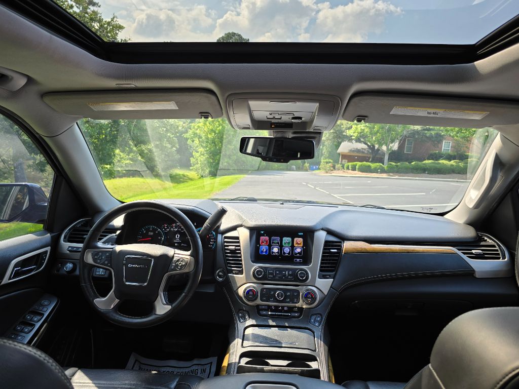 2017 GMC Yukon XL 1500 Denali photo