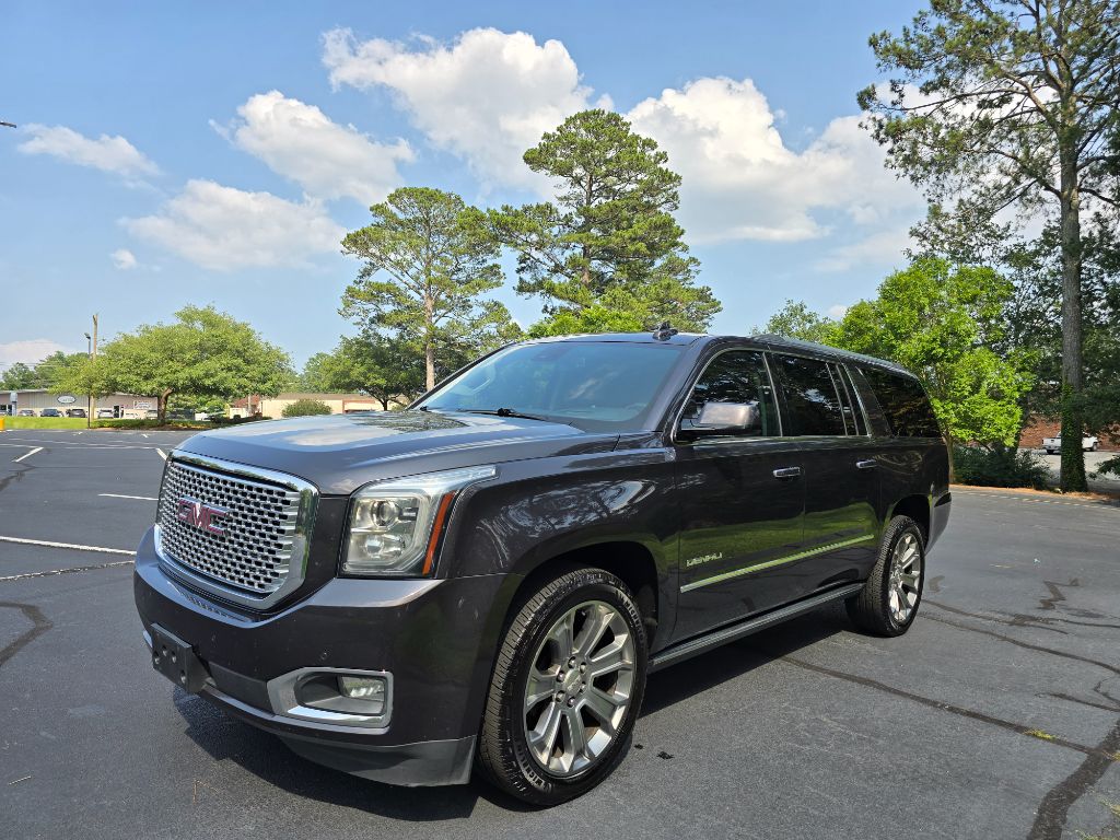 2017 GMC Yukon XL 1500 Denali photo