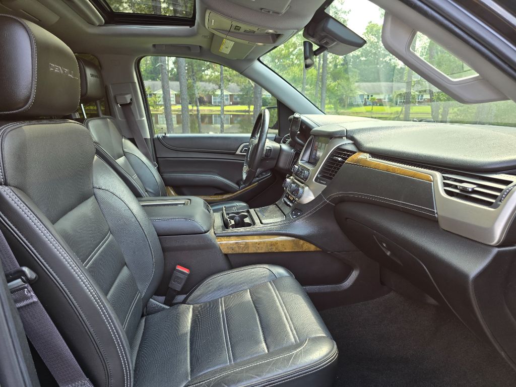 2017 GMC Yukon XL 1500 Denali photo