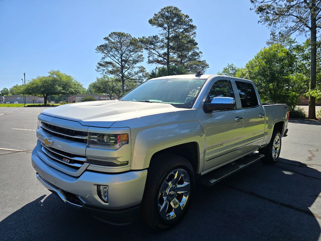 2017 Chevrolet Silverado - $18,900