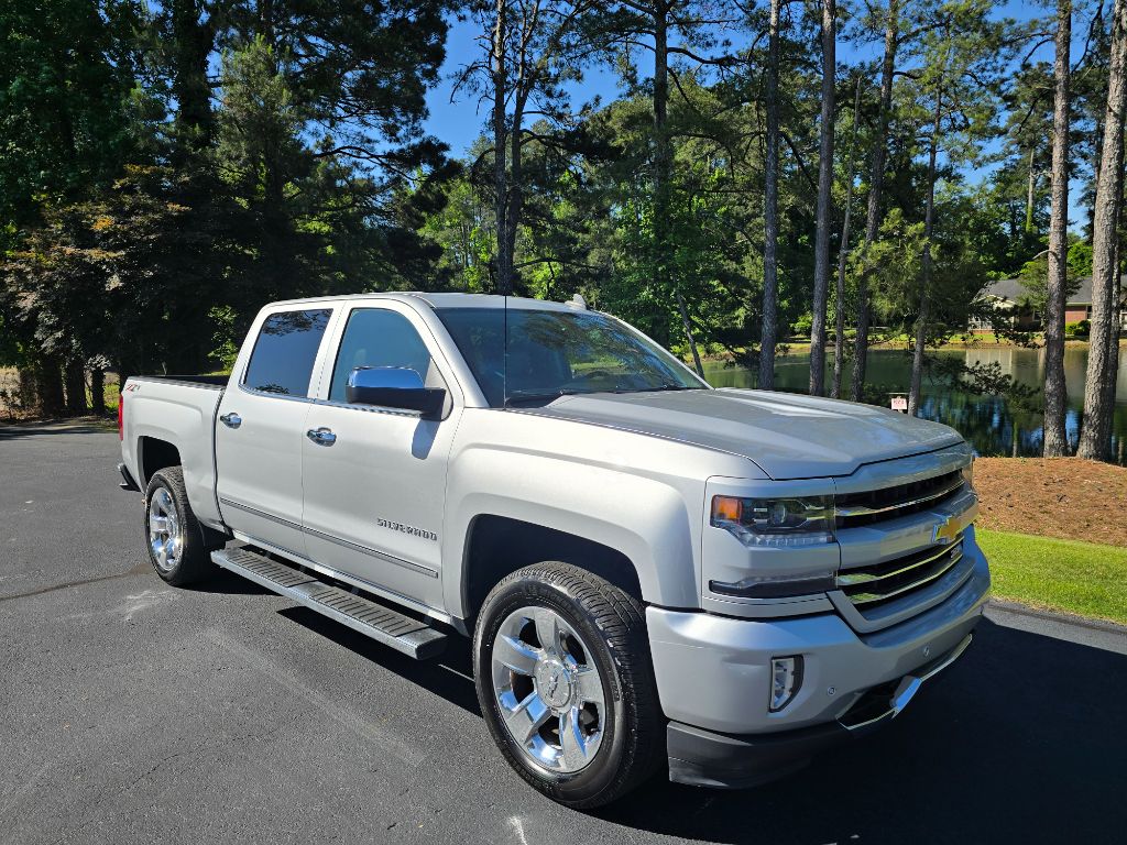 2017 Chevrolet Silverado - $18,900