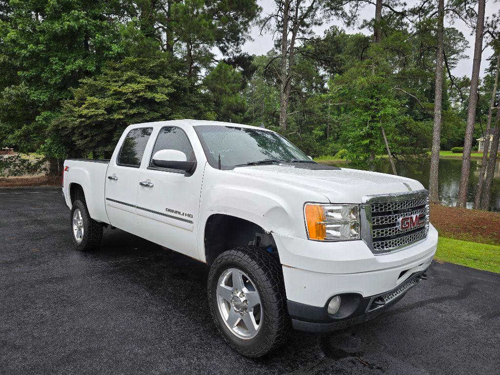 2013 GMC Sierra 2500 - $9,900