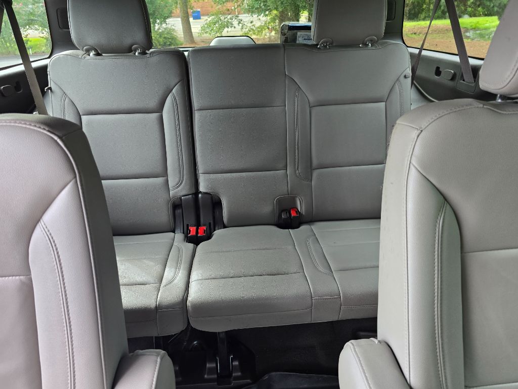 2021 Chevrolet Suburban - $27,900