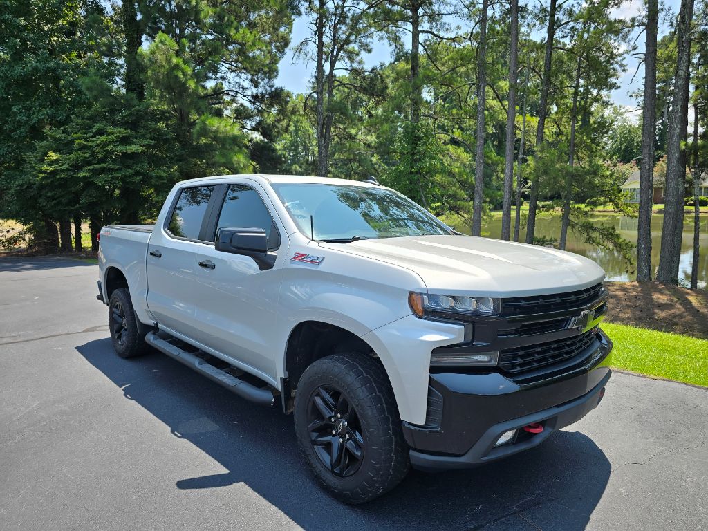 2019 Chevrolet Silverado - $25,900