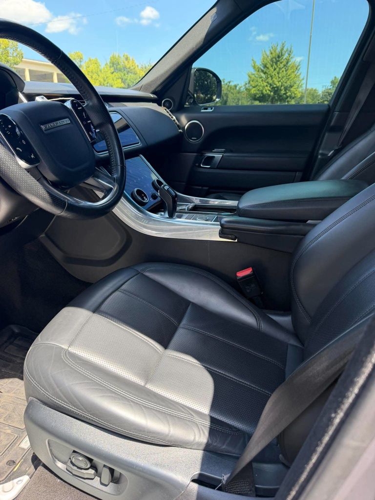 2020 Land Rover Range Rover Sport - $20,500
