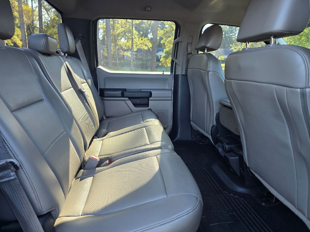 2019 Ford F-350 - $21,900