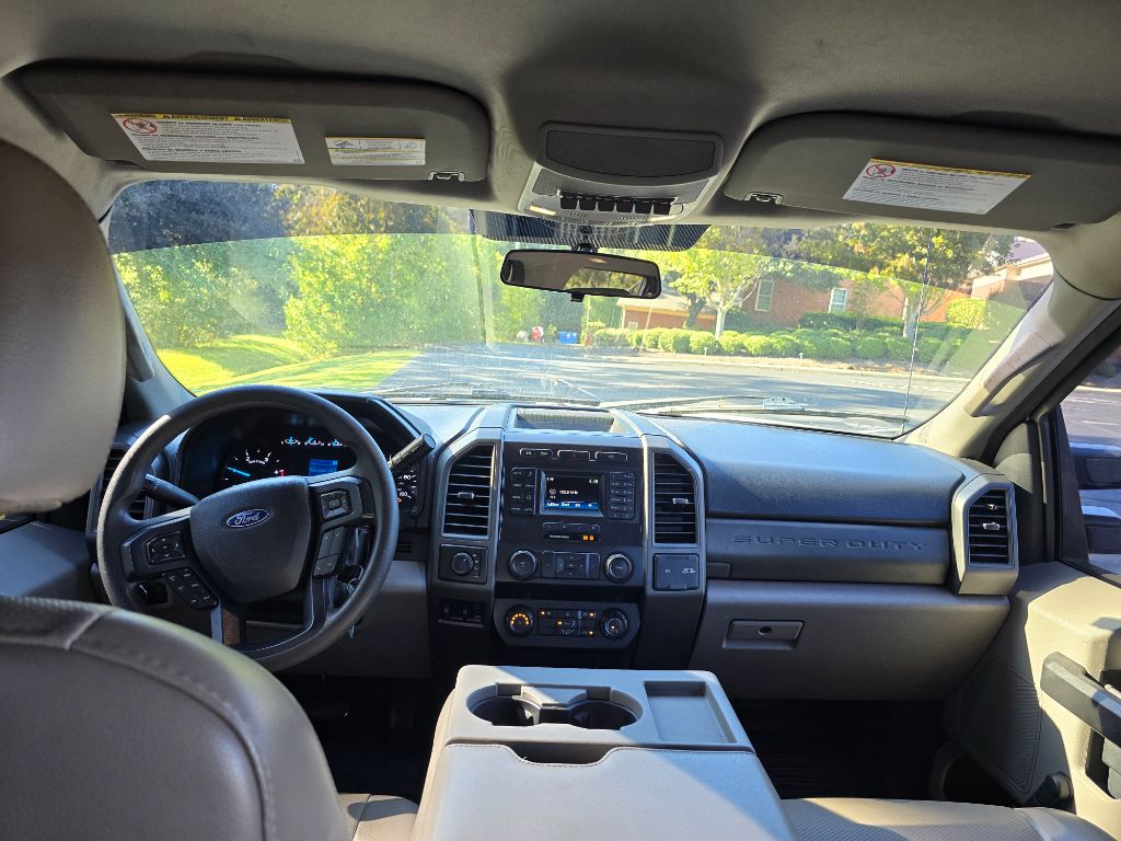 2019 Ford F-350 - $21,900