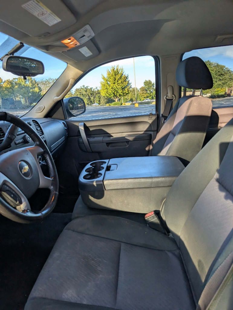 2012 Chevrolet Silverado - $6,900