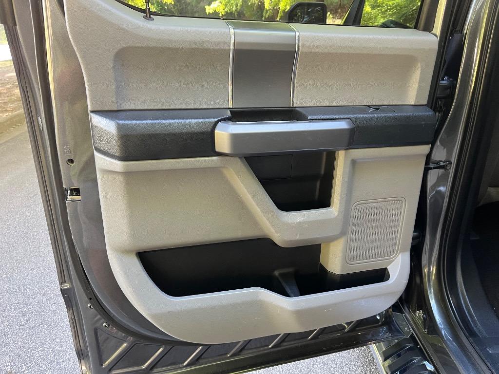2020 Ford F150 - $18,450