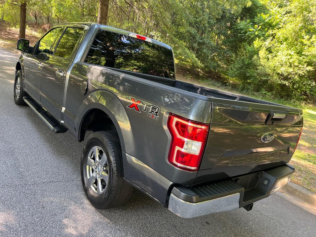 2020 Ford F150 - $18,450
