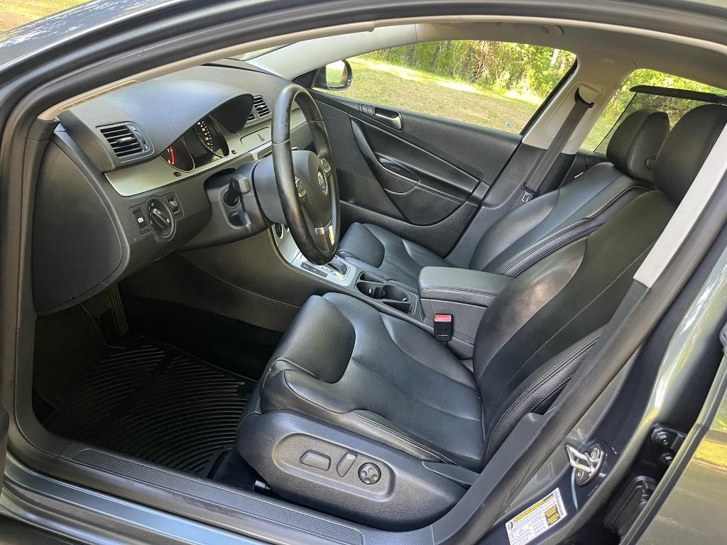 2010 Volkswagen Passat - $6,950
