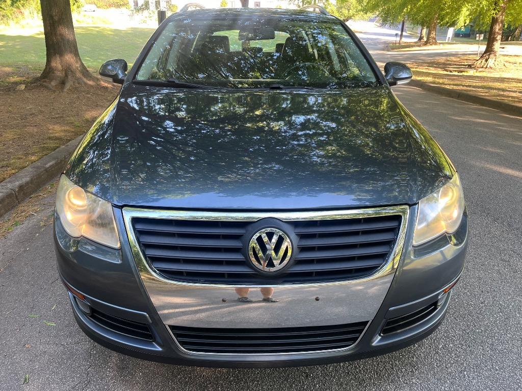 2010 Volkswagen Passat - $6,950