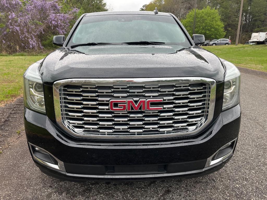2018 GMC Yukon Denali photo